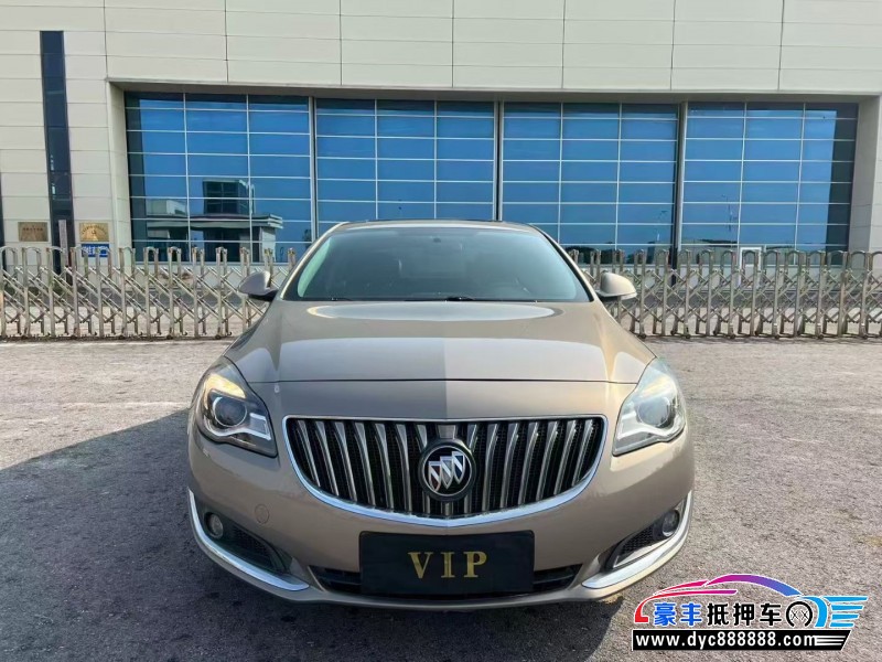 抵押车出售17年别克君威轿车