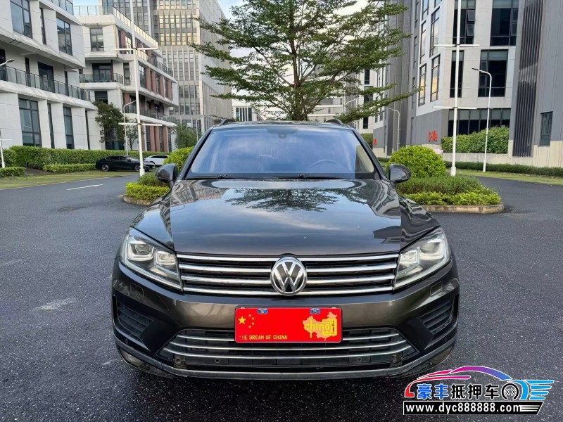 16年大众途锐轿车抵押车出售