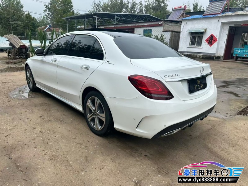 20年奔驰C轿车抵押车出售
