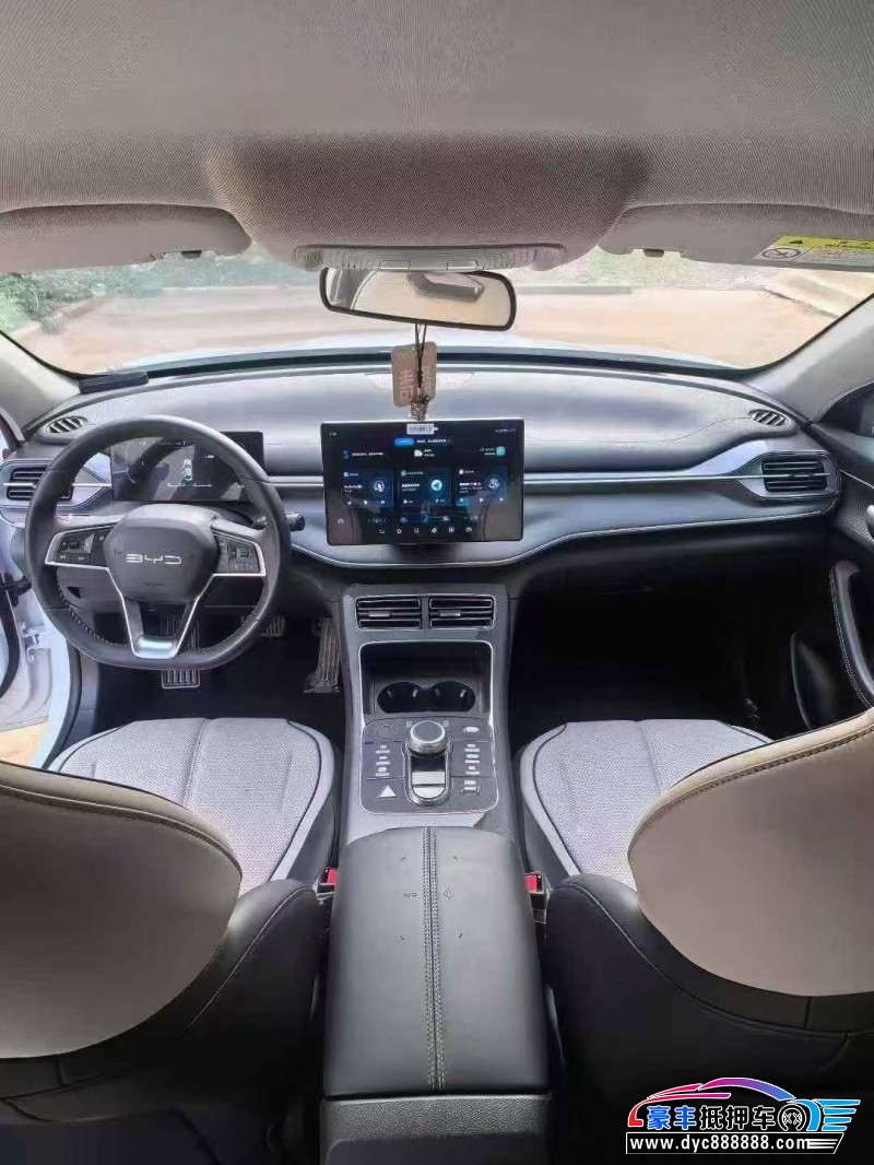 24年比亚迪驱逐舰轿车抵押车出售