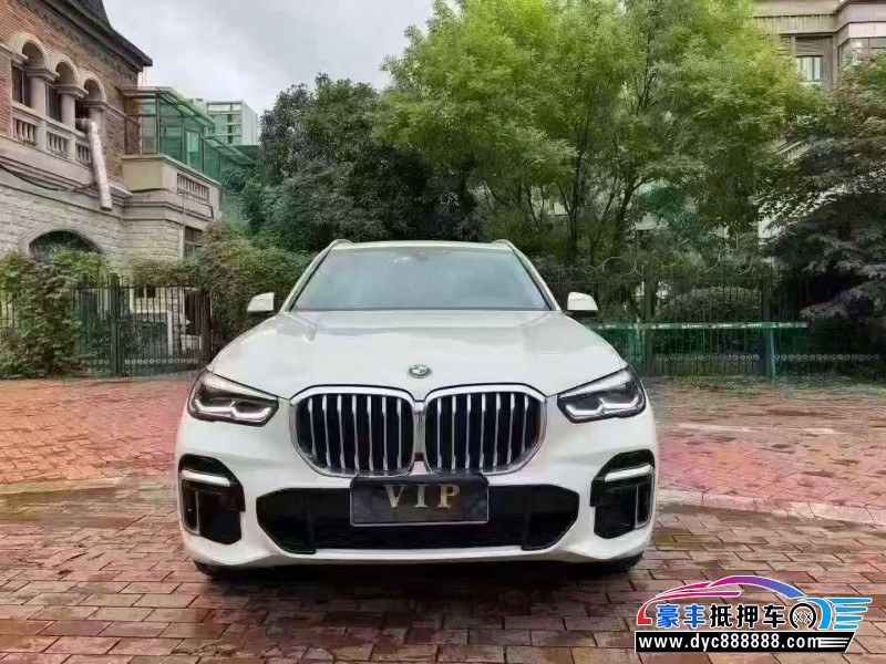 抵押车出售22年宝马X5轿车
