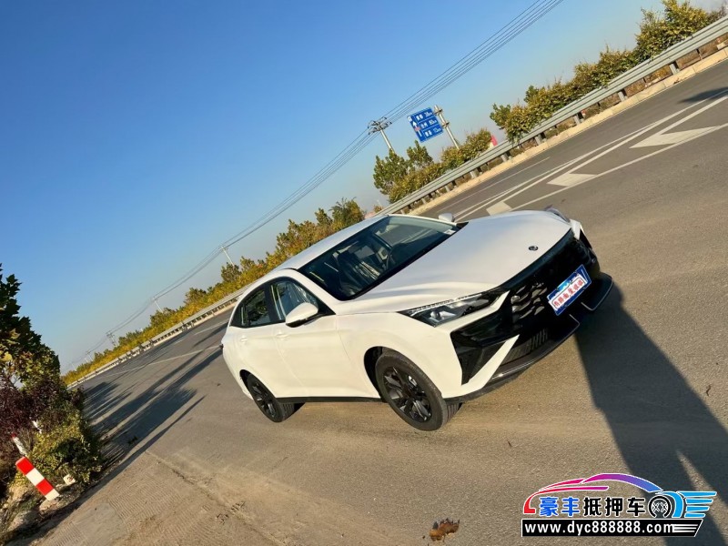 25年东风御轩轿车抵押车出售