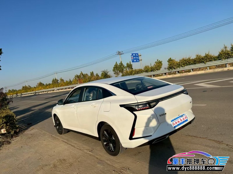 25年东风御轩轿车抵押车出售