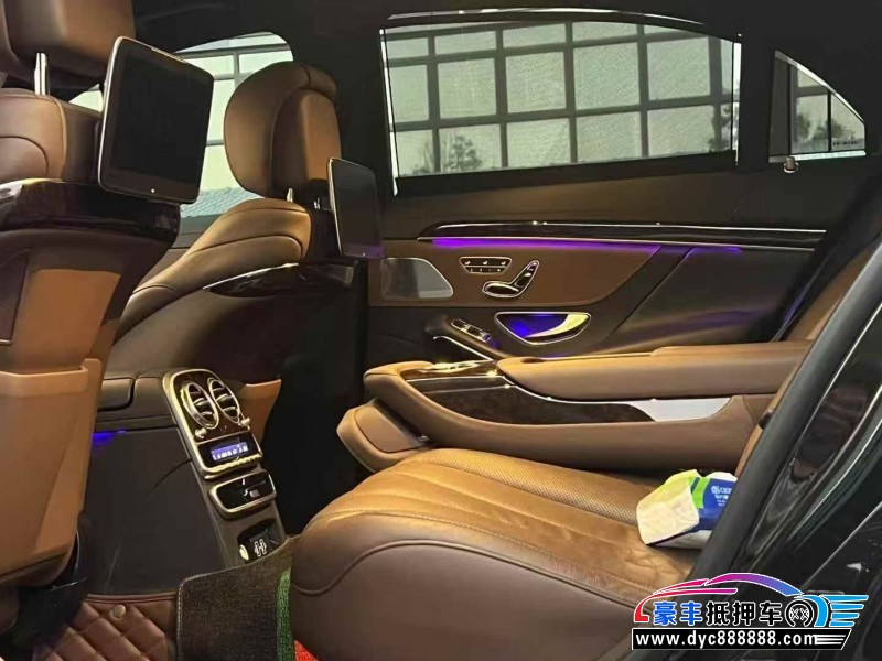 19年奔驰S轿车抵押车出售