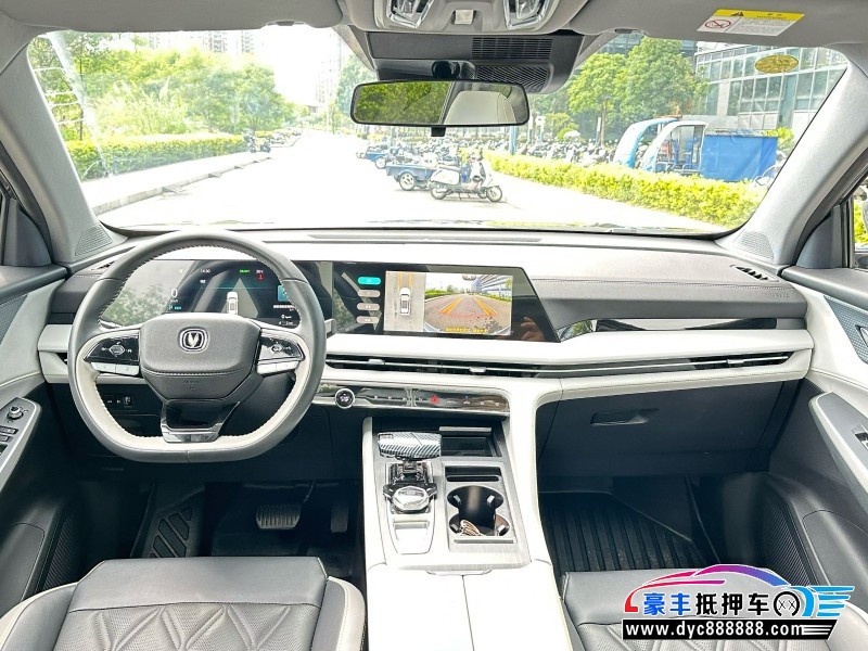 25年长安CS75轿车抵押车出售