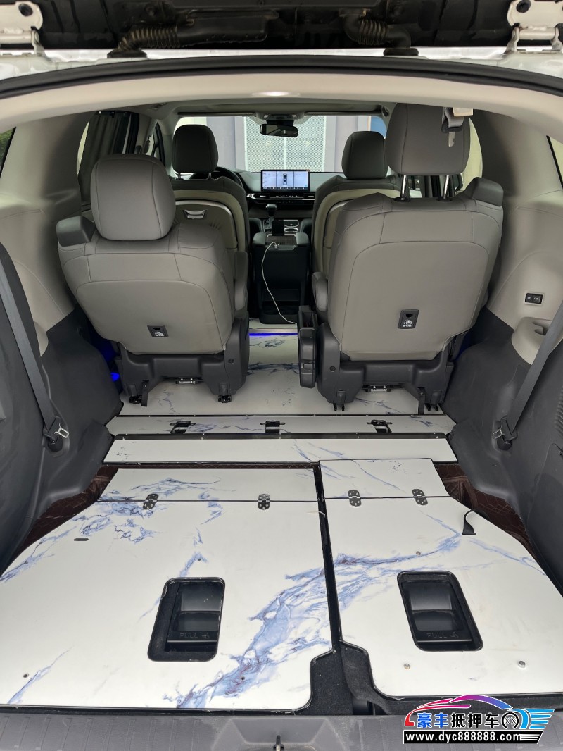 24年丰田格瑞维亚MPV抵押车出售