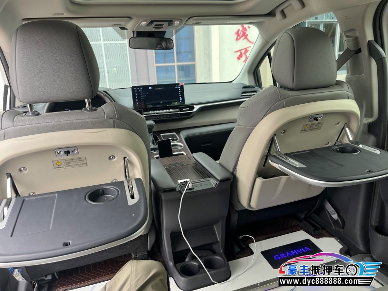 24年丰田格瑞维亚MPV抵押车出售