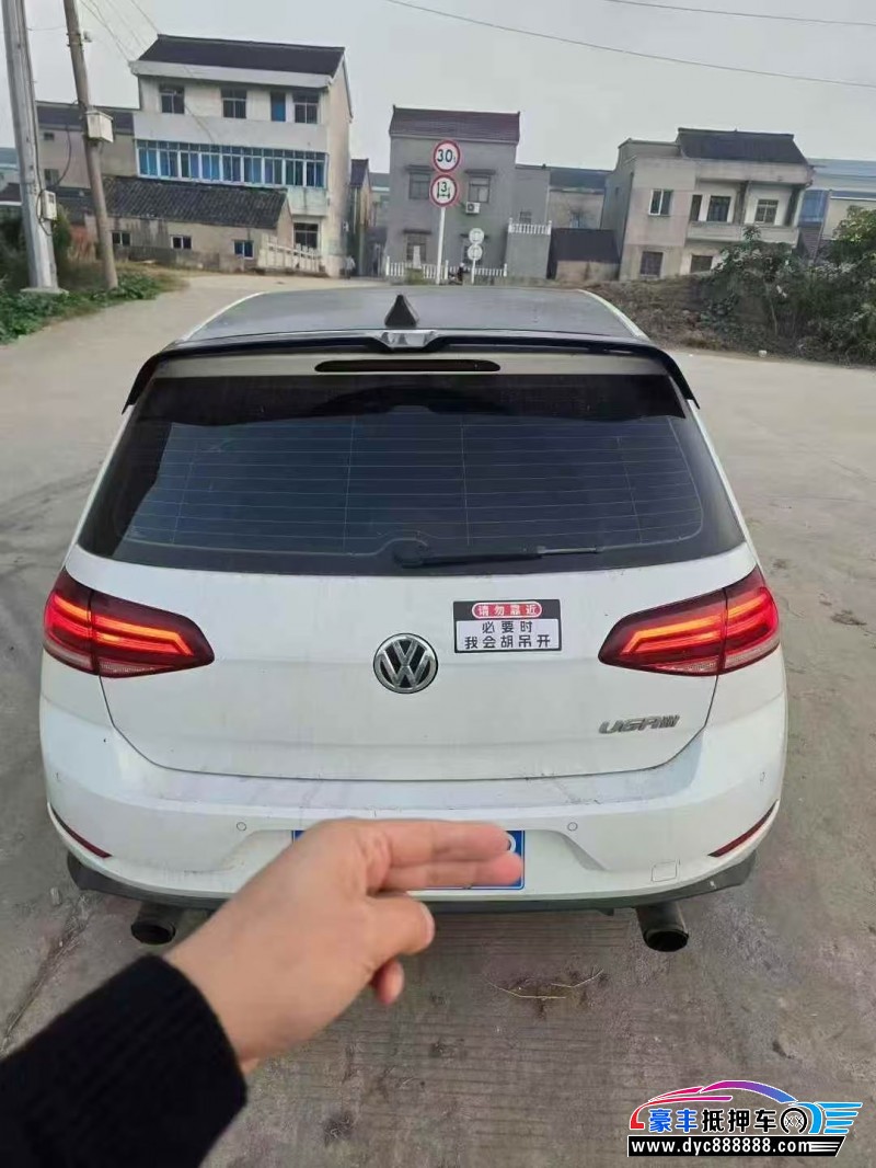 18年大众高尔夫轿车抵押车出售