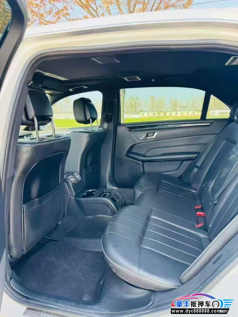 15年奔驰E轿车抵押车出售