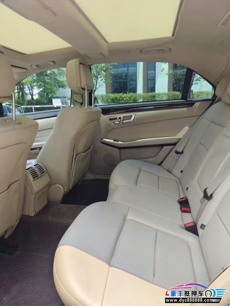 15年奔驰E轿车抵押车出售