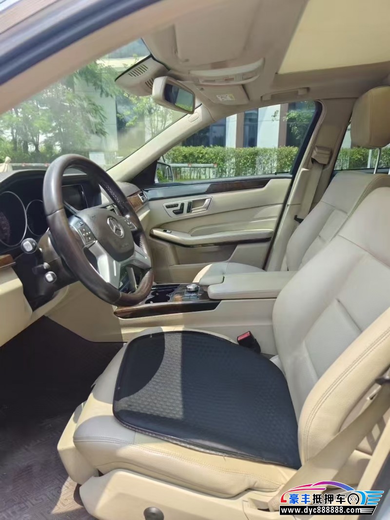 15年奔驰E轿车抵押车出售