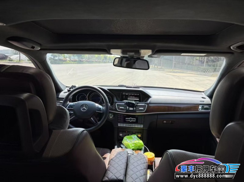 15年奔驰E轿车抵押车出售