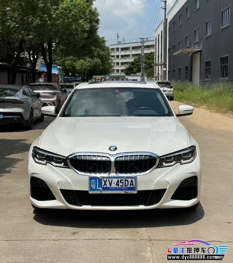 21年宝马3系轿车抵押车出售