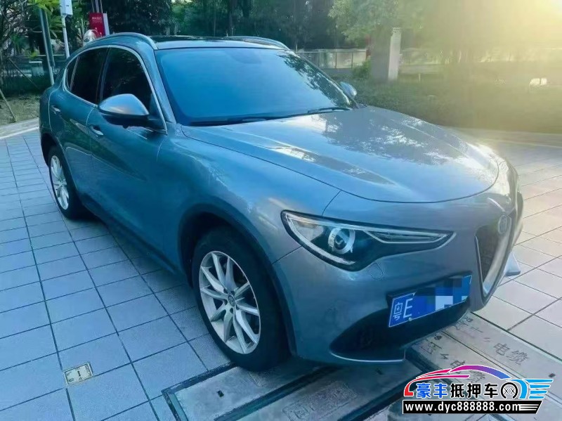 19年阿尔法·罗密欧Stelvio轿车抵押车出售