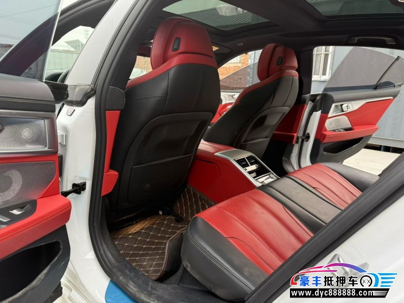 24年宝马8系轿车抵押车出售