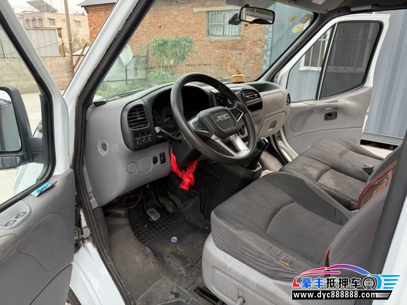 20年江铃特顺轿车抵押车出售