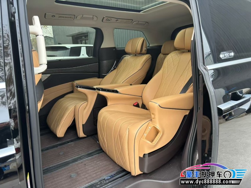 24年腾势D9轿车抵押车出售