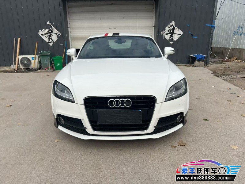 抵押车出售13年奥迪TT轿车