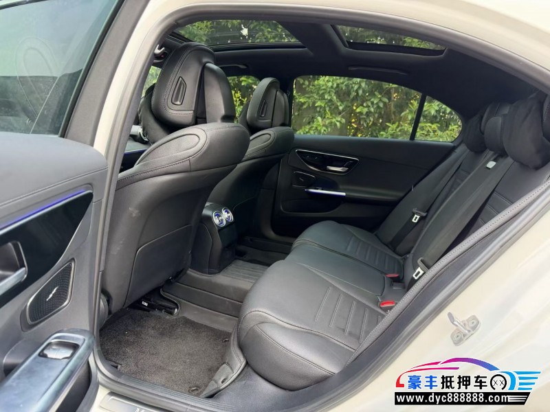 24年奔驰C轿车抵押车出售