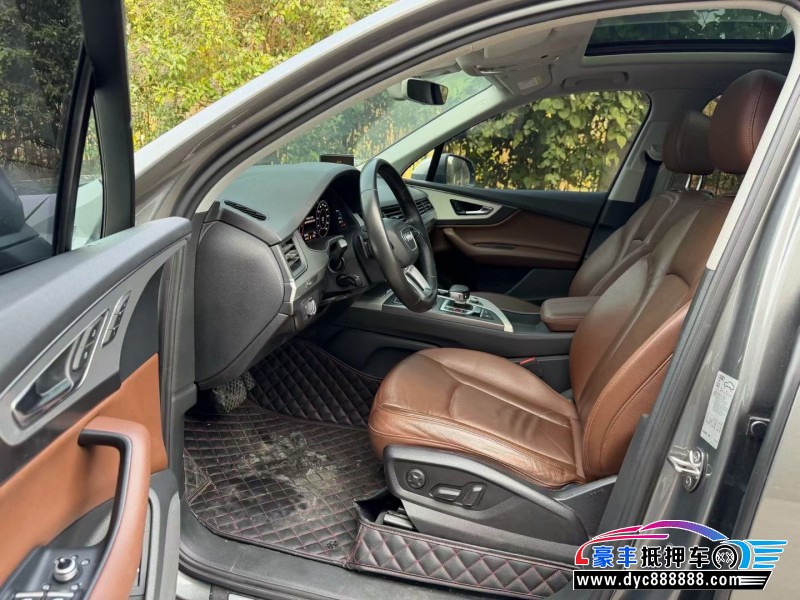 15年奥迪Q7轿车抵押车出售