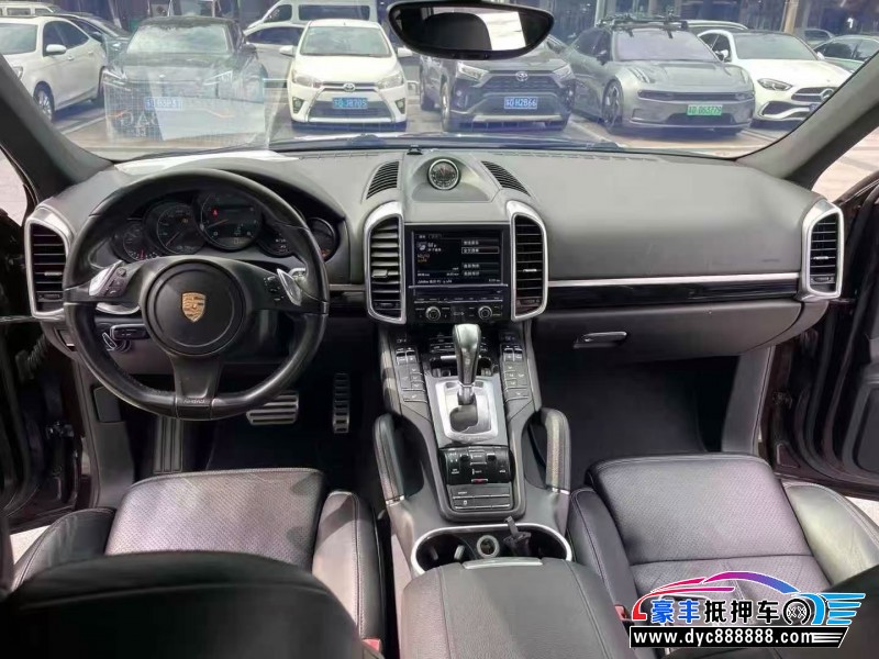 14年保时捷卡宴轿车抵押车出售