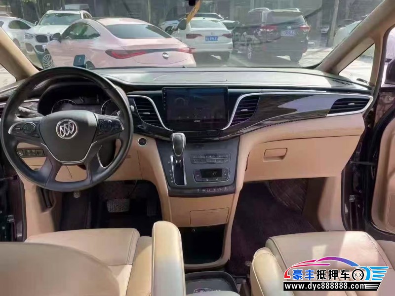 19年别克GL8轿车抵押车出售