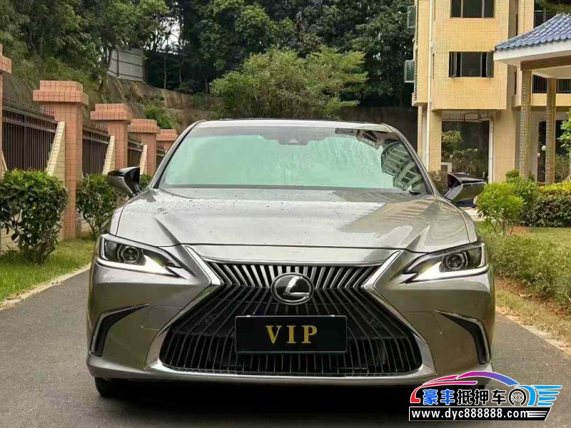 20年雷克萨斯ES轿车抵押车出售