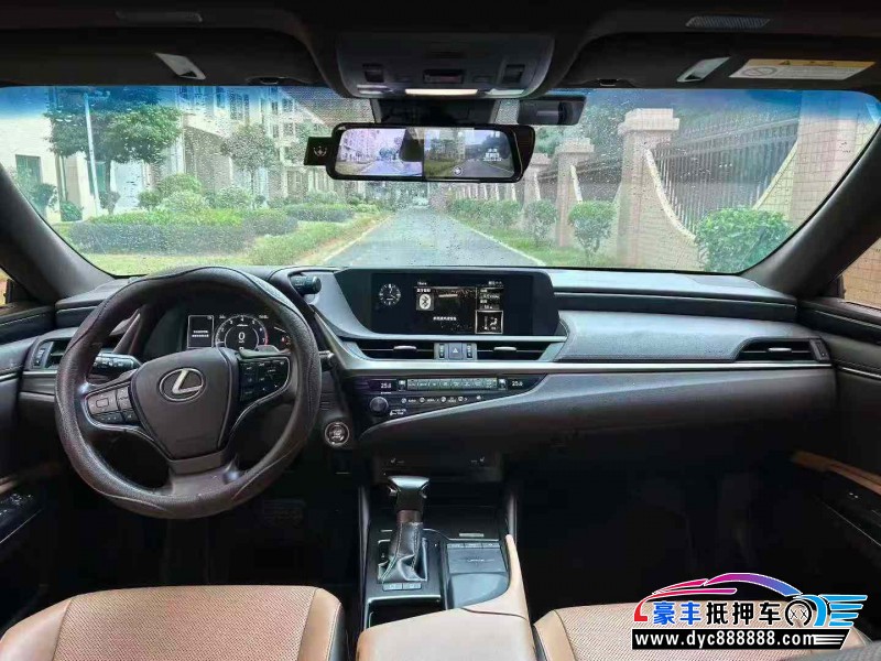 20年雷克萨斯ES轿车抵押车出售