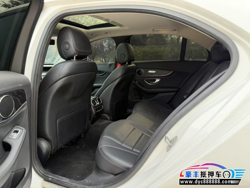 20年奔驰C轿车抵押车出售