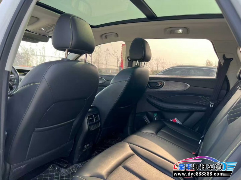 22年荣威RX5轿车抵押车出售