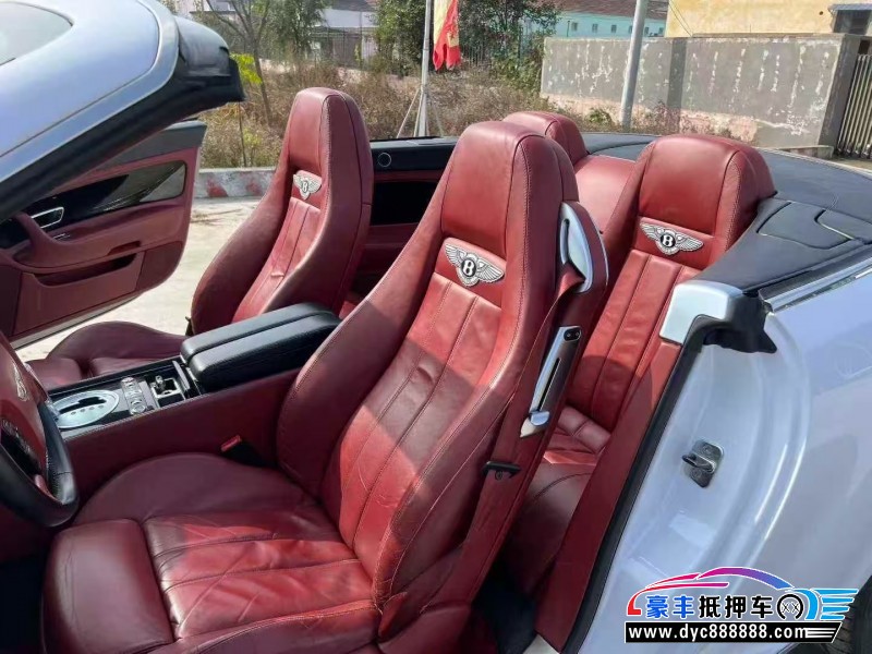 10年宾利欧陆轿车抵押车出售