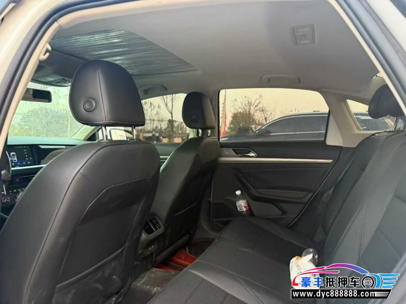 19年大众朗逸轿车抵押车出售