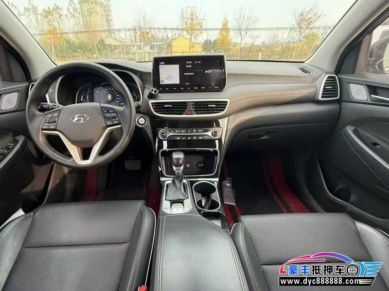 19年现代途胜轿车抵押车出售