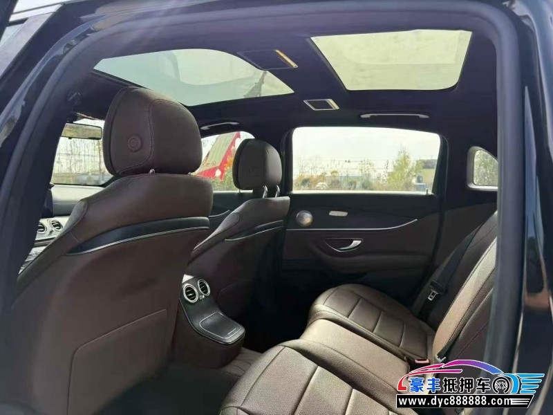 22年奔驰E轿车抵押车出售