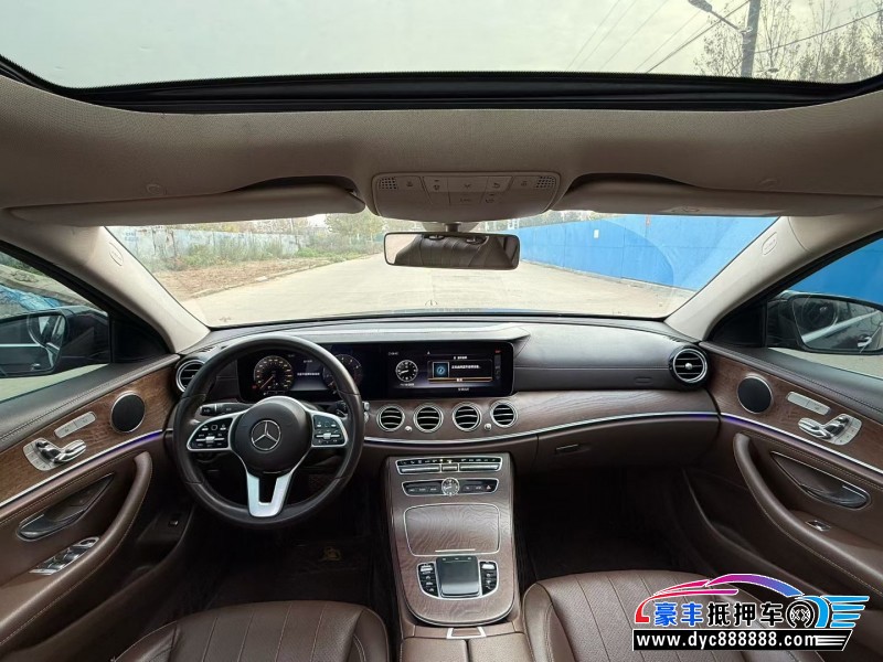 19年奔驰E轿车抵押车出售