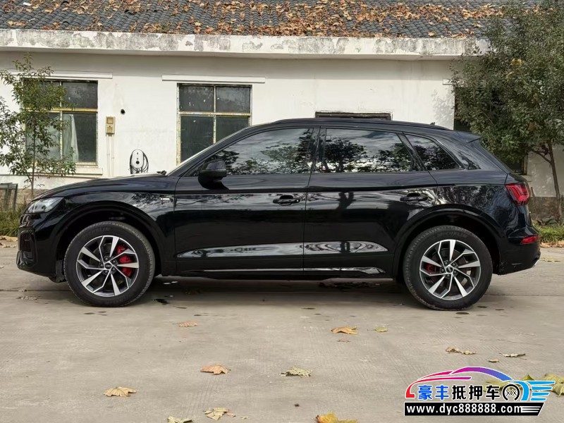 25年奥迪Q5轿车抵押车出售