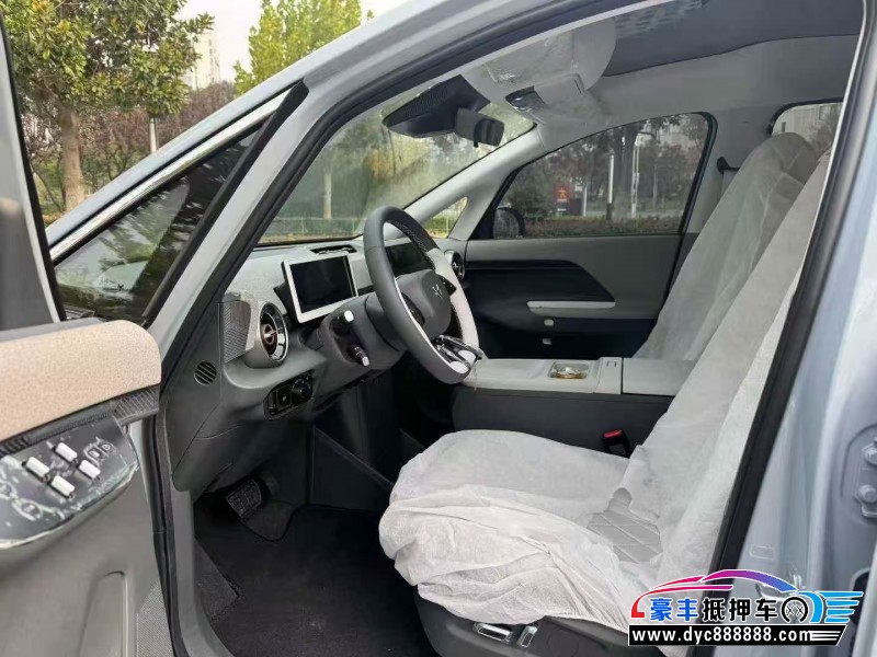 25年极狐考拉轿车抵押车出售