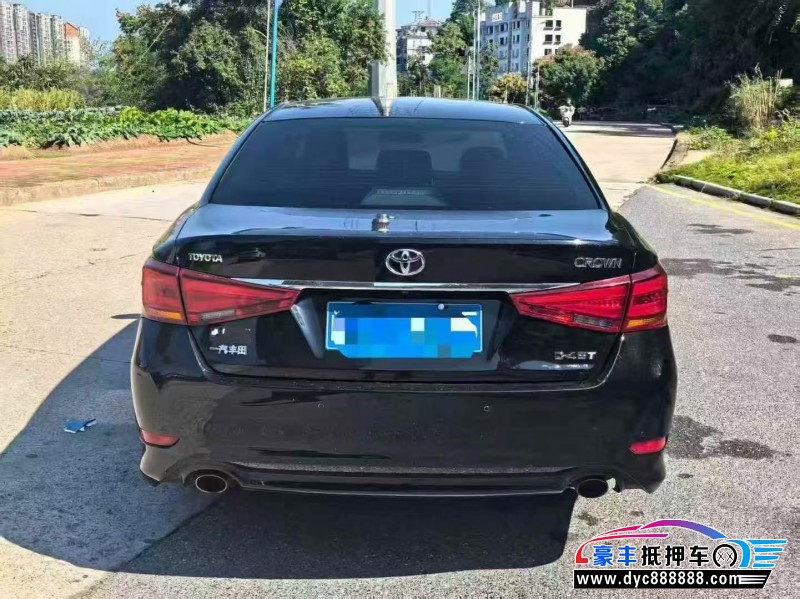 19年丰田皇冠轿车抵押车出售