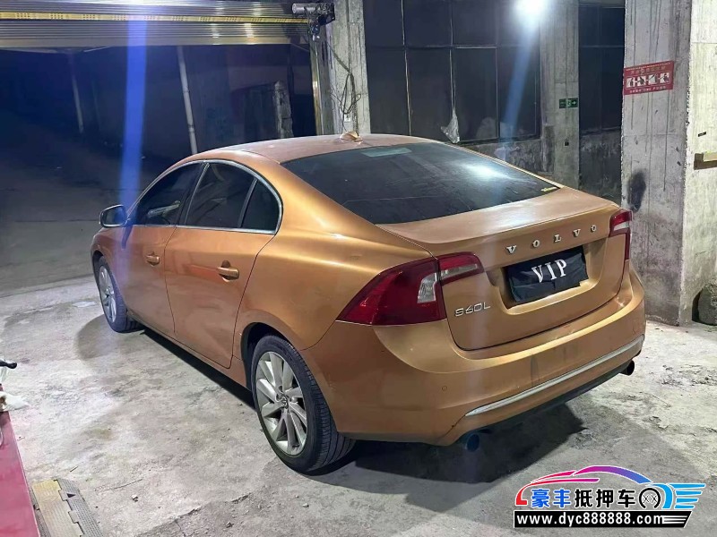 14年沃尔沃S60轿车抵押车出售