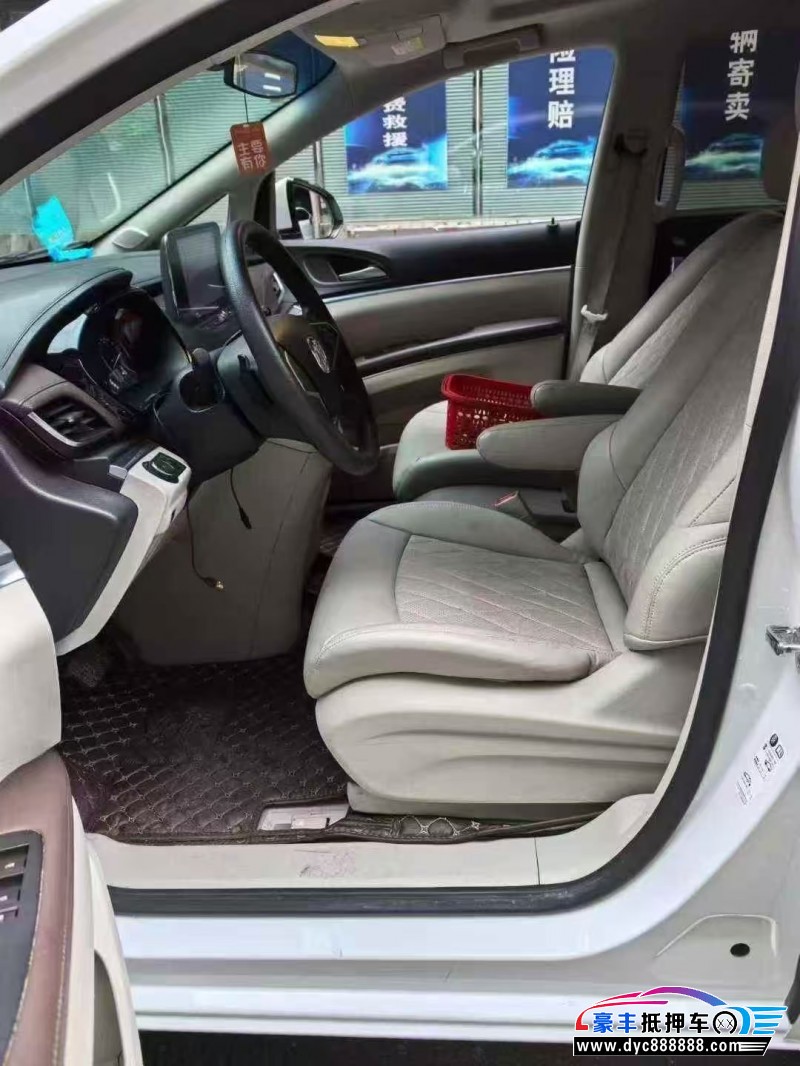 21年别克GL8轿车抵押车出售