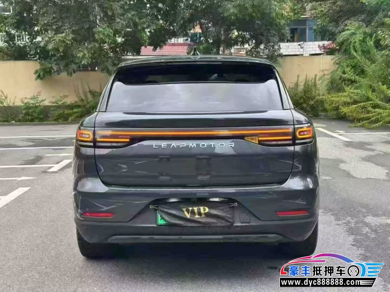 24年零跑C11轿车抵押车出售