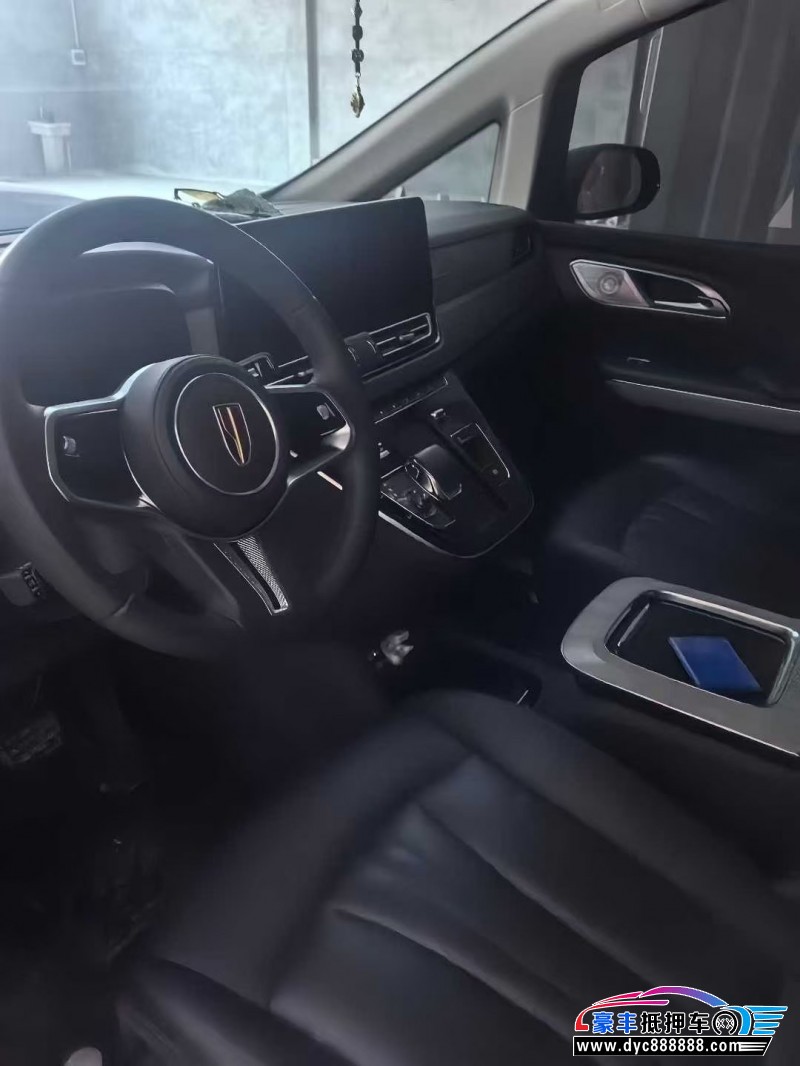 24年红旗HQ9轿车抵押车出售