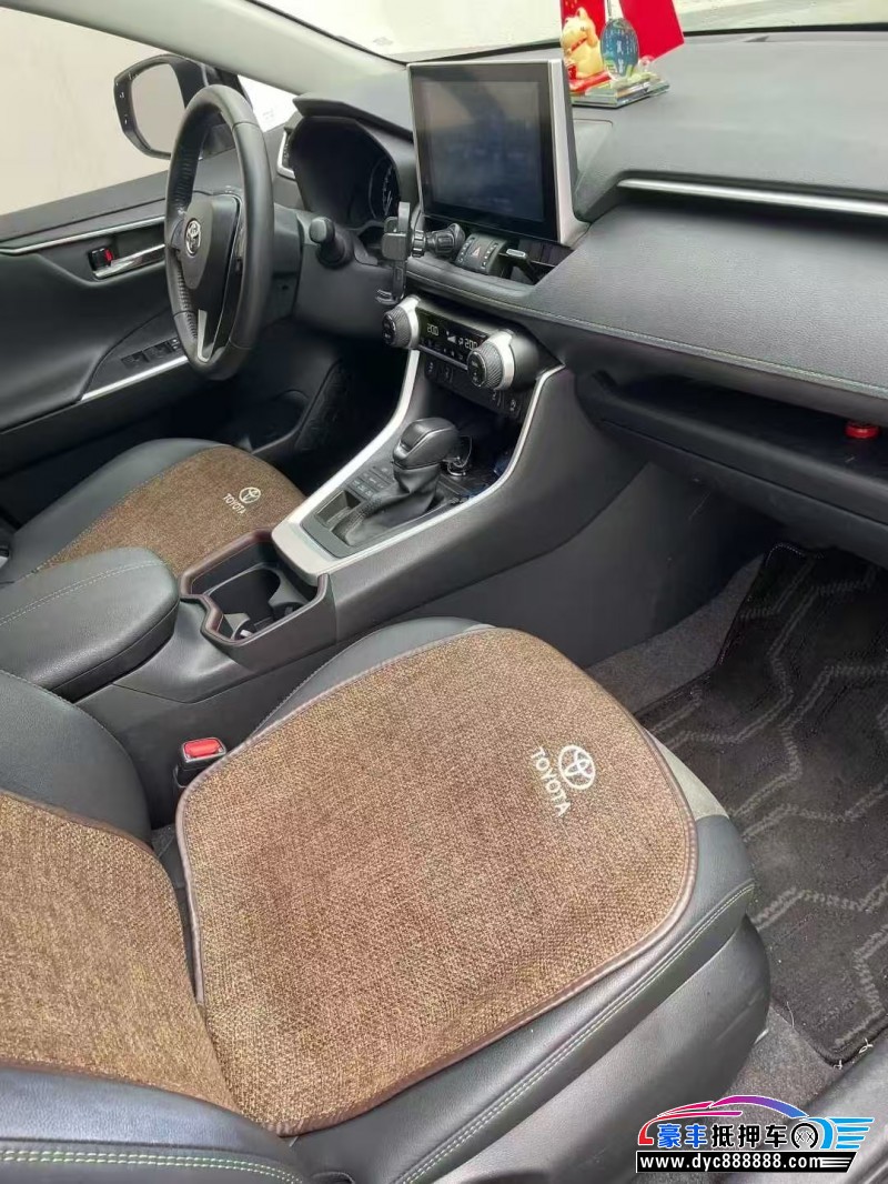 23年丰田RAV4轿车抵押车出售