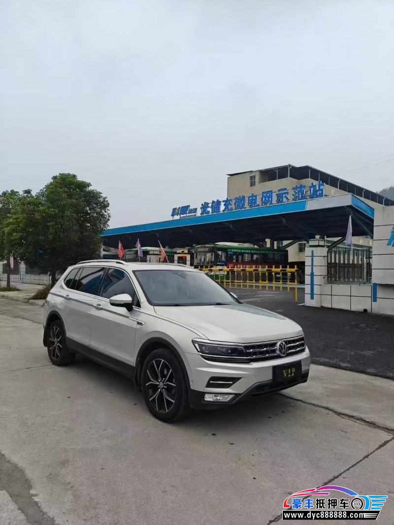 17年大众途观L轿车抵押车出售