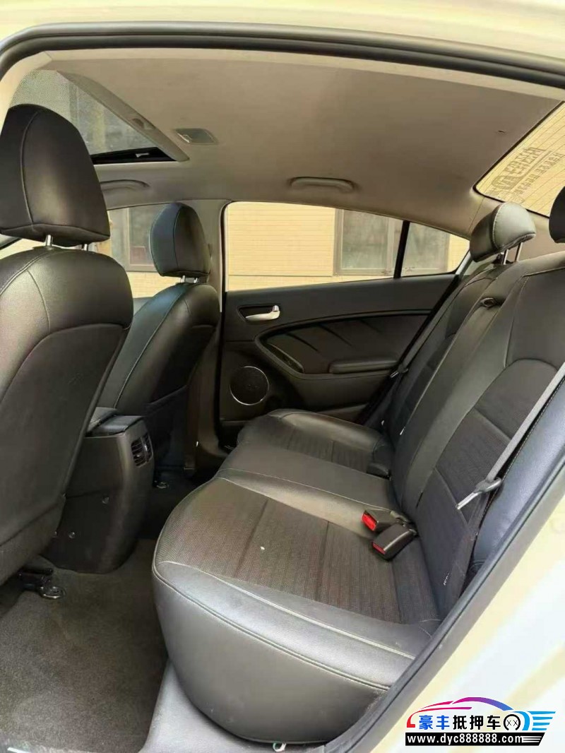 19年起亚K3轿车抵押车出售