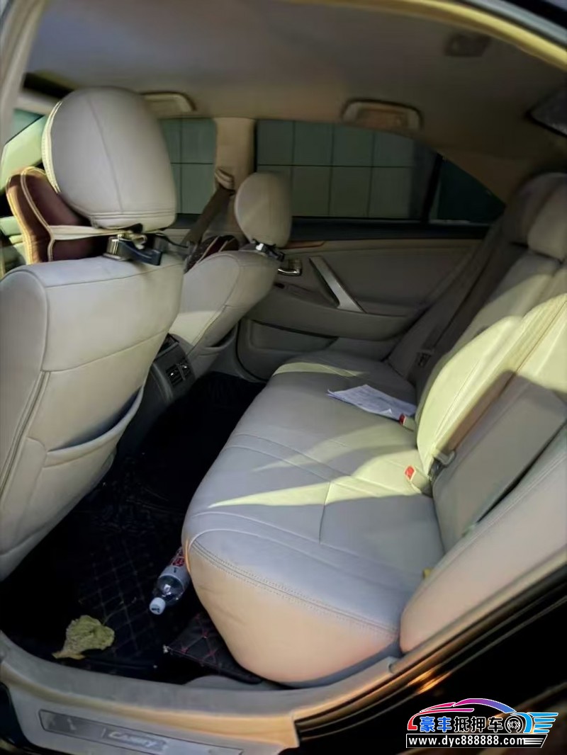 13年丰田凯美瑞轿车抵押车出售