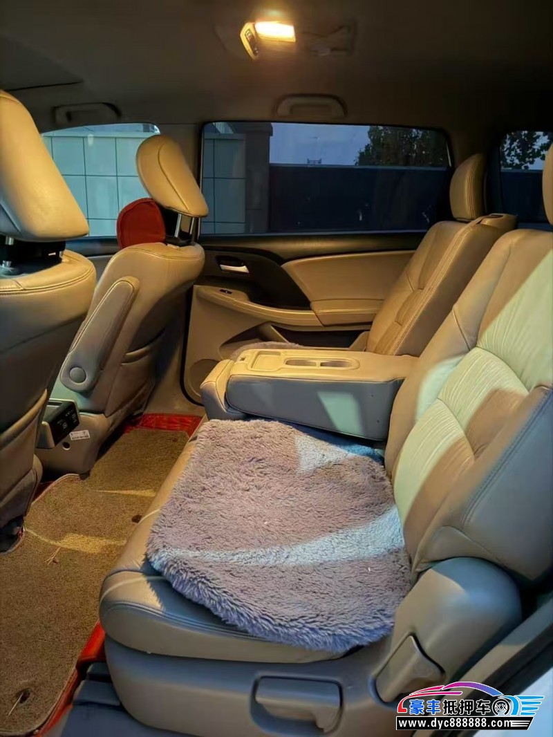 14年本田奥德赛轿车抵押车出售