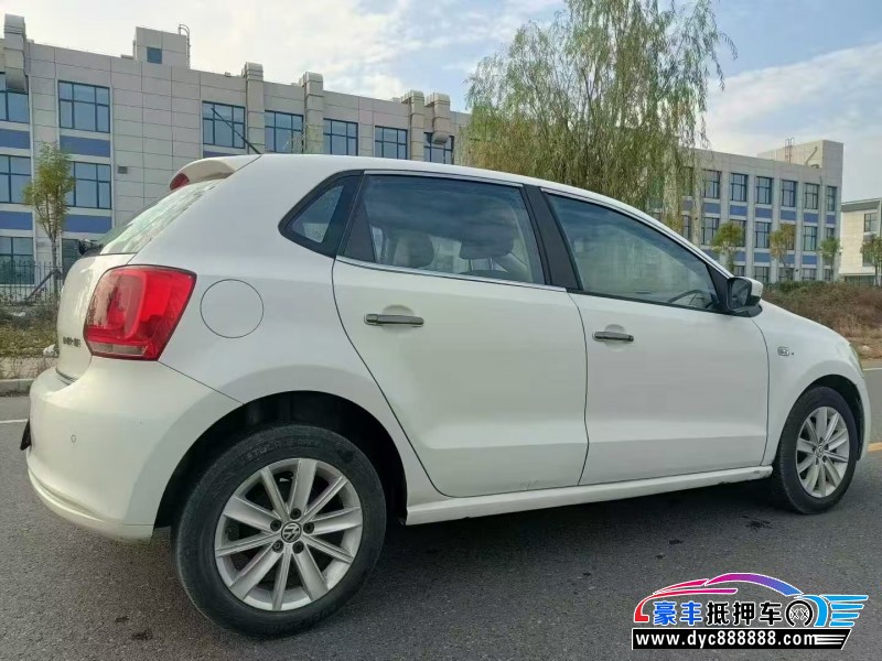 13年大众polo轿车抵押车出售