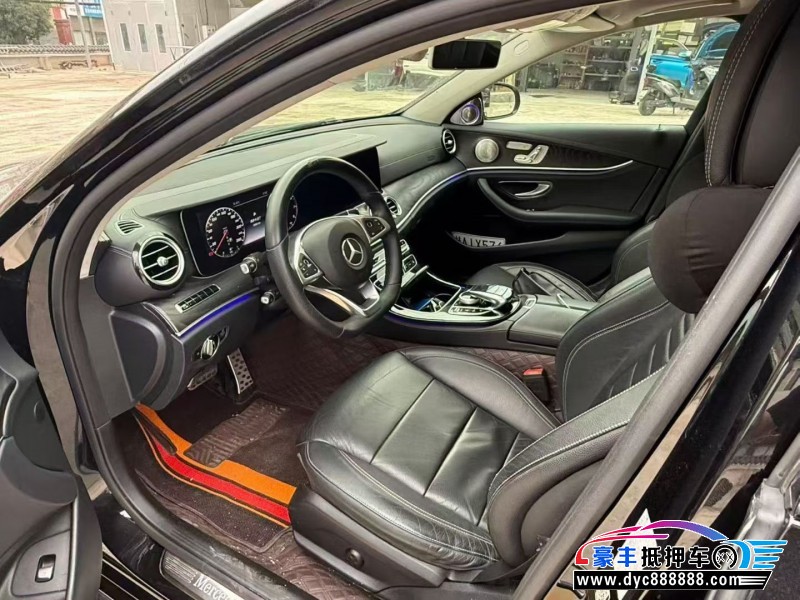 17年奔驰E轿车抵押车出售