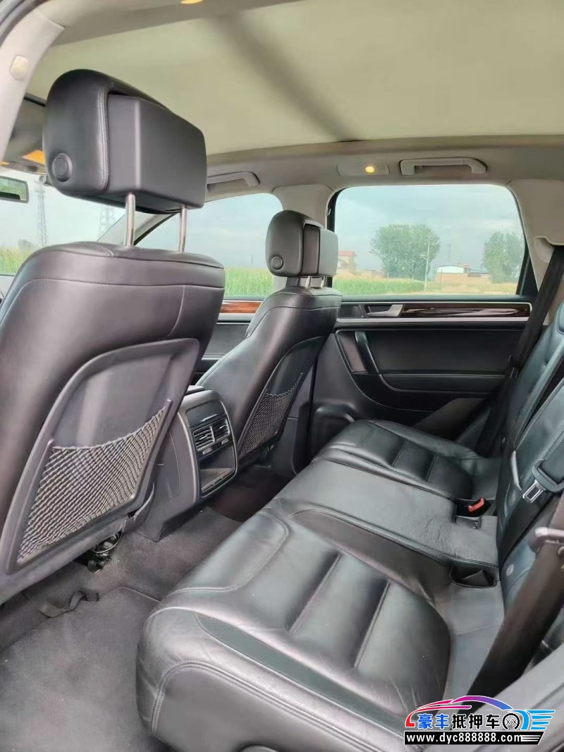 12年大众途锐SUV抵押车出售